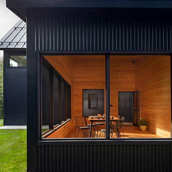 Black & Light House - Harryhuntarchitects